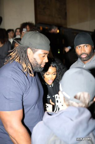 04.06 - Durante uma noite em Paris no restaurante La Girafe.