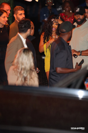 14.11 - SZA participa da festa GQ Men of the Year 2025, realizada no Chateau Marmont, em Los Angeles.