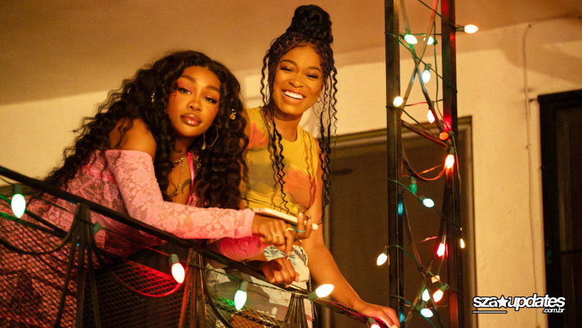 01.01 - No filme “One of Them Days”, da Sony Pictures, SZA e Keke Palmer contracenam juntas.