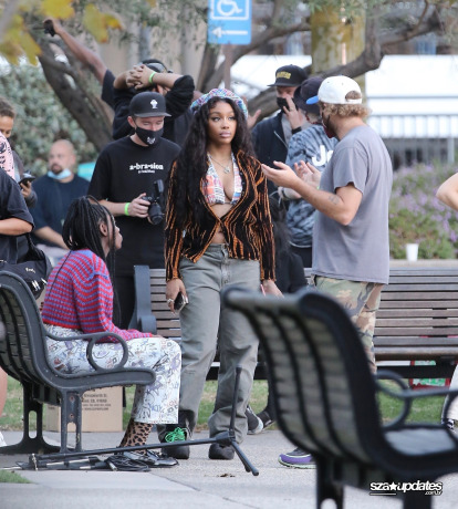 10.09 - Durante as gravações do videoclipe “The Anonymous Ones” em Los Angeles
