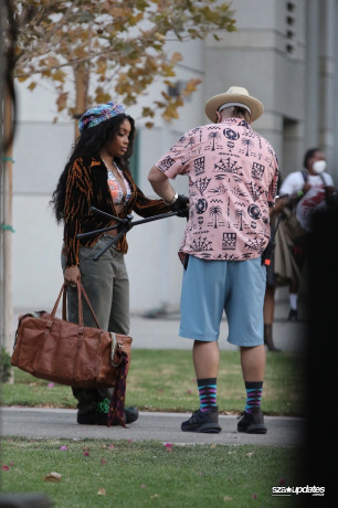 10.09 - Durante as gravações do videoclipe “The Anonymous Ones” em Los Angeles