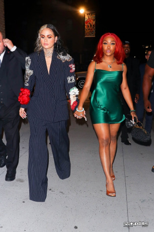 14.09 - SZA e Kehlani participam da after-party do Met Gala de Rihanna, em Nova York.