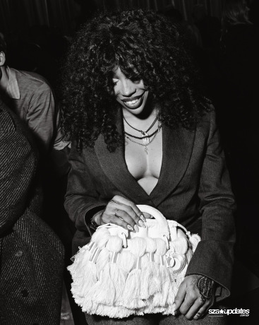 21.01 - SZA presente no Outono/Inverno 2026–2027 da Dior Homme, como parte da Paris Fashion Week.