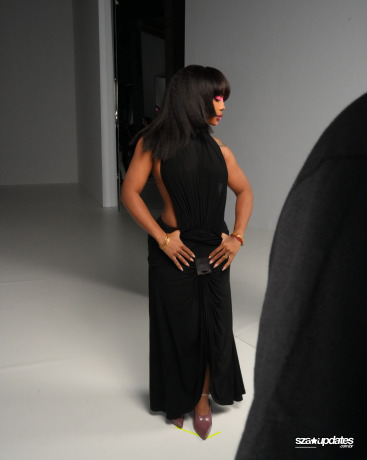 04.10 - SZA no desfile da Jean Paul Gaultier durante a Paris Fashion Week