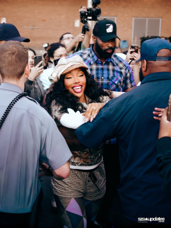 21.10 – VANSZA acontece na Foot Locker do Freehold Raceway Mall, em Nova Jersey.