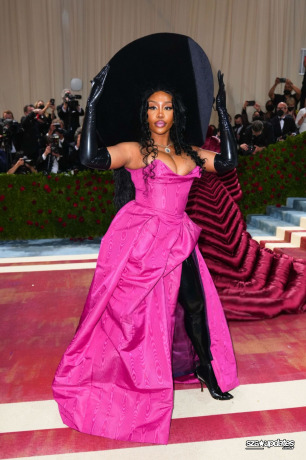 Chegando ao Met Gala “In America: An Anthology of Fashion”
