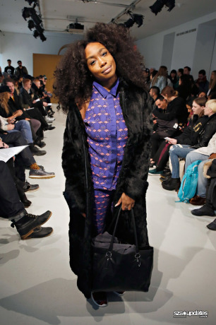 10.02 - Apresentando no Telfar, durante a Mercedes-Benz Fashion Week Fall.