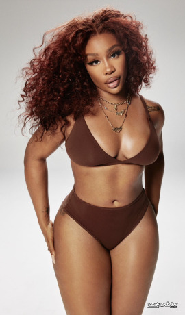 Strips Down in "Skims Underwear" Campaign - March 2023