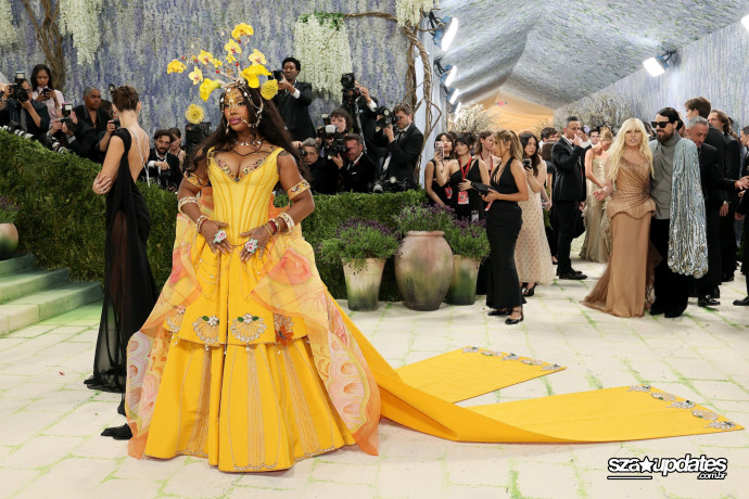 04.05 - The Met Gala “Costume Art”, realizado no Metropolitan Museum of Art em NY.