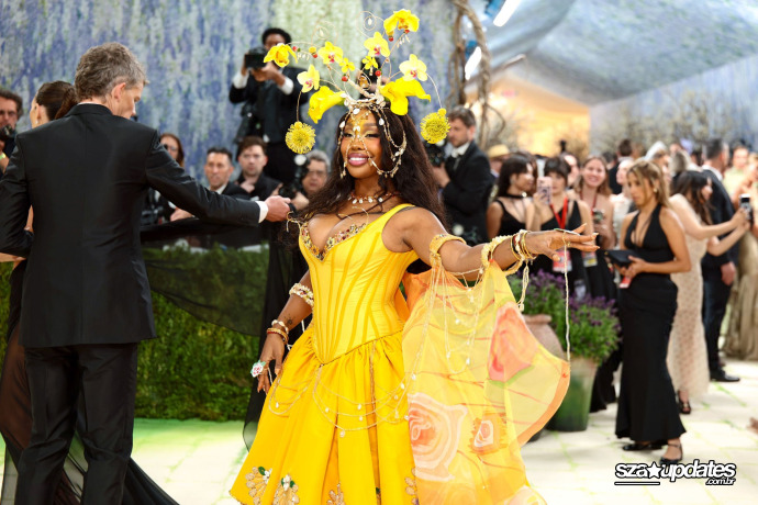 04.05 - The Met Gala “Costume Art”, realizado no Metropolitan Museum of Art em NY.