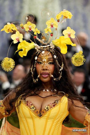 04.05 - The Met Gala “Costume Art”, realizado no Metropolitan Museum of Art em NY.