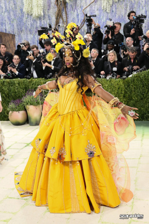 04.05 - The Met Gala “Costume Art”, realizado no Metropolitan Museum of Art em NY.