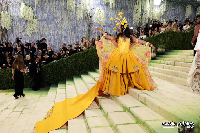 04.05 - The Met Gala “Costume Art”, realizado no Metropolitan Museum of Art em NY.