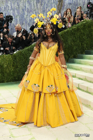04.05 - The Met Gala “Costume Art”, realizado no Metropolitan Museum of Art em NY.