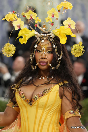 04.05 - The Met Gala “Costume Art”, realizado no Metropolitan Museum of Art em NY.