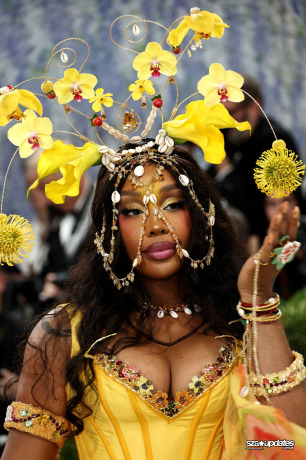 04.05 - The Met Gala “Costume Art”, realizado no Metropolitan Museum of Art em NY.