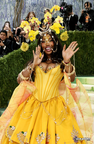 04.05 - The Met Gala “Costume Art”, realizado no Metropolitan Museum of Art em NY.
