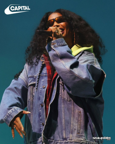 18.04 - SZA e Justin Bieber se apresentam no Coachella.