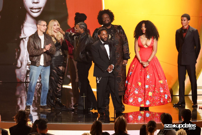 01.02 - 68ª edição do GRAMMY Awards, realizada na Crypto.com Arena.