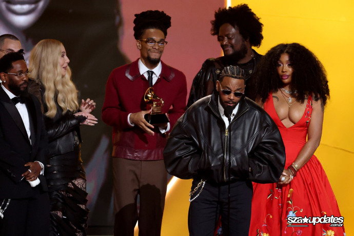 01.02 - 68ª edição do GRAMMY Awards, realizada na Crypto.com Arena.